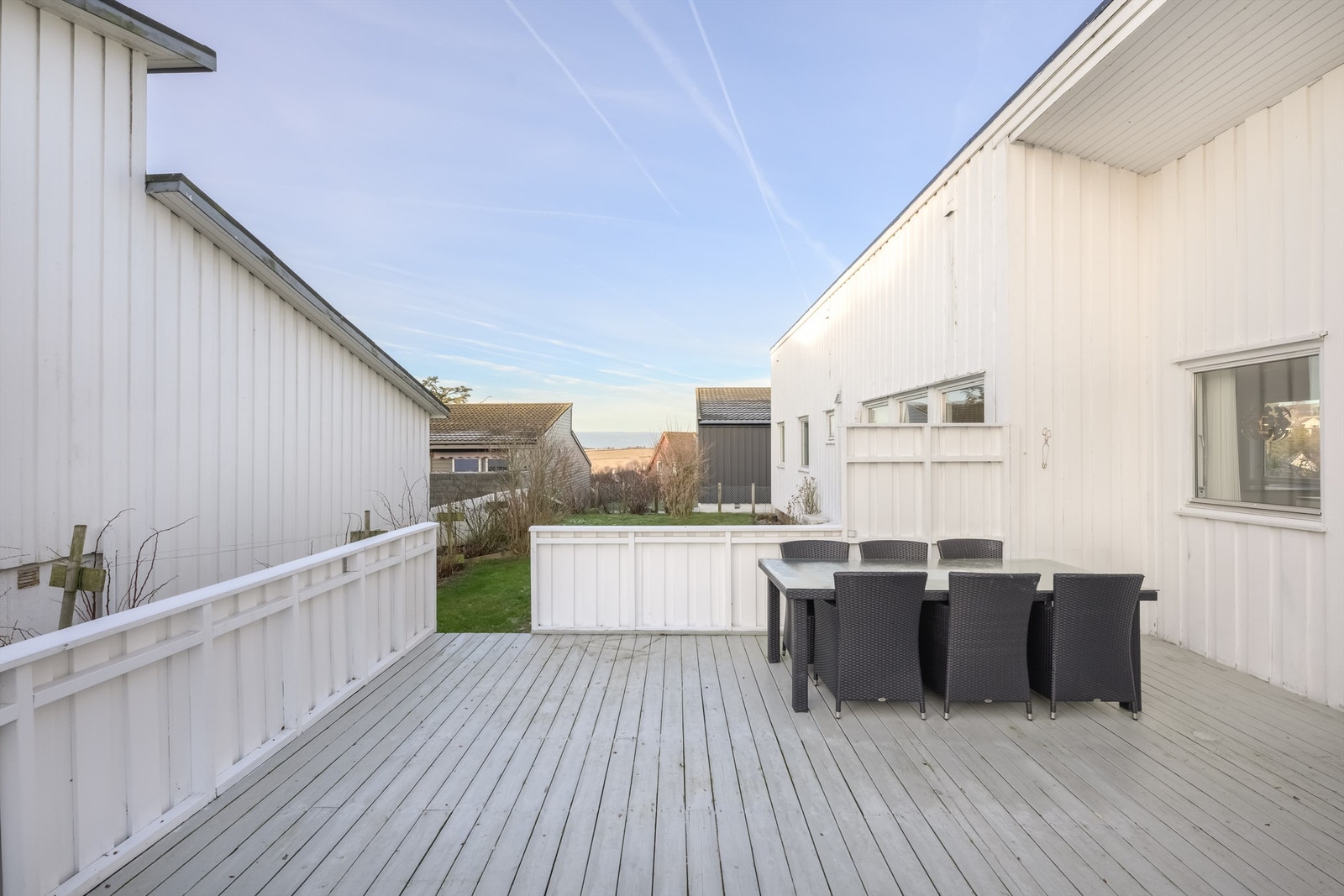 Terrasse med flott utsikt og gode solforhold Galleribilde