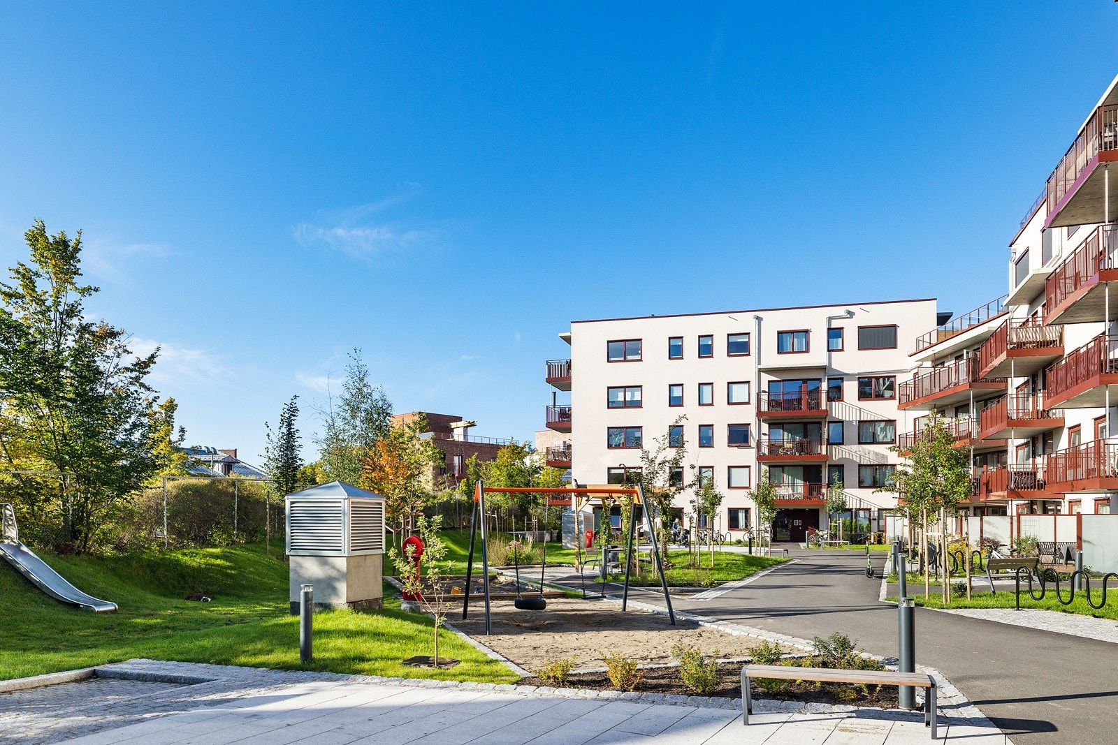 Fellesarealer er parkmessig opparbeidet Galleribilde