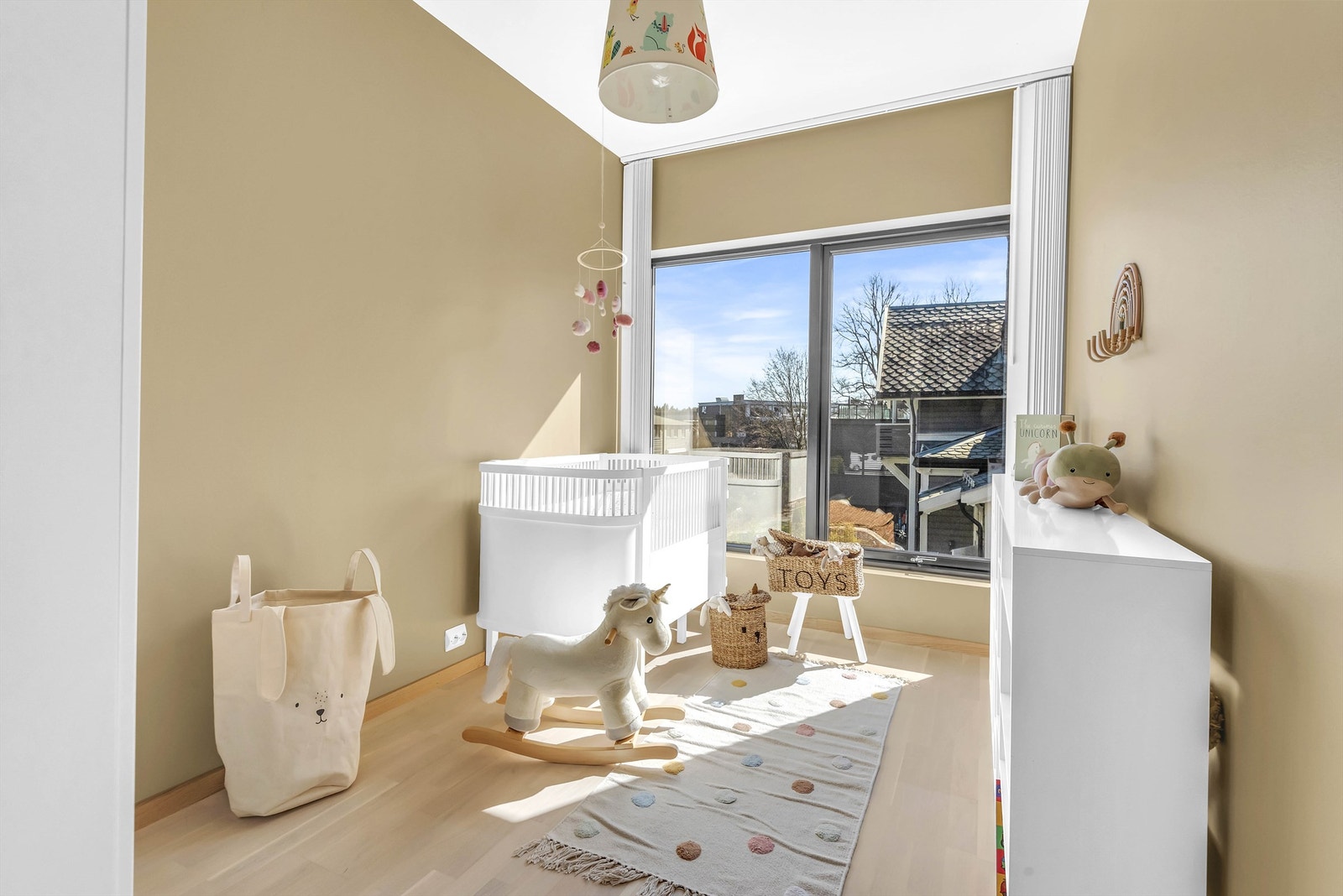 De to andre soverommene egner seg godt som barnerom, gjesteværelse eller kontor. Alt avhengig av eget behov. Galleribilde