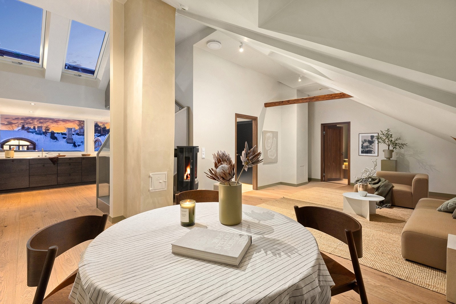 PrivatMegleren ønsker velkommen til toppen av Niels Juels gate 50A! Galleribilde