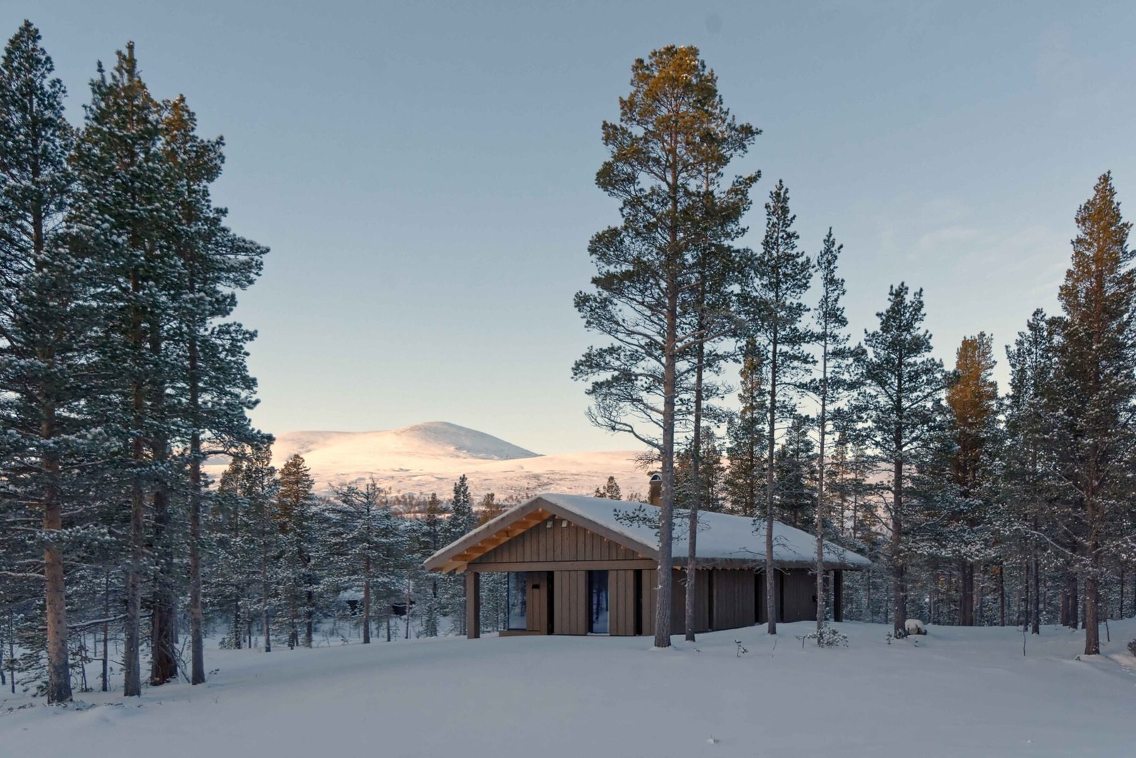 Nydelig utsikt fra hytta mot Nautgardsmassivet Galleribilde