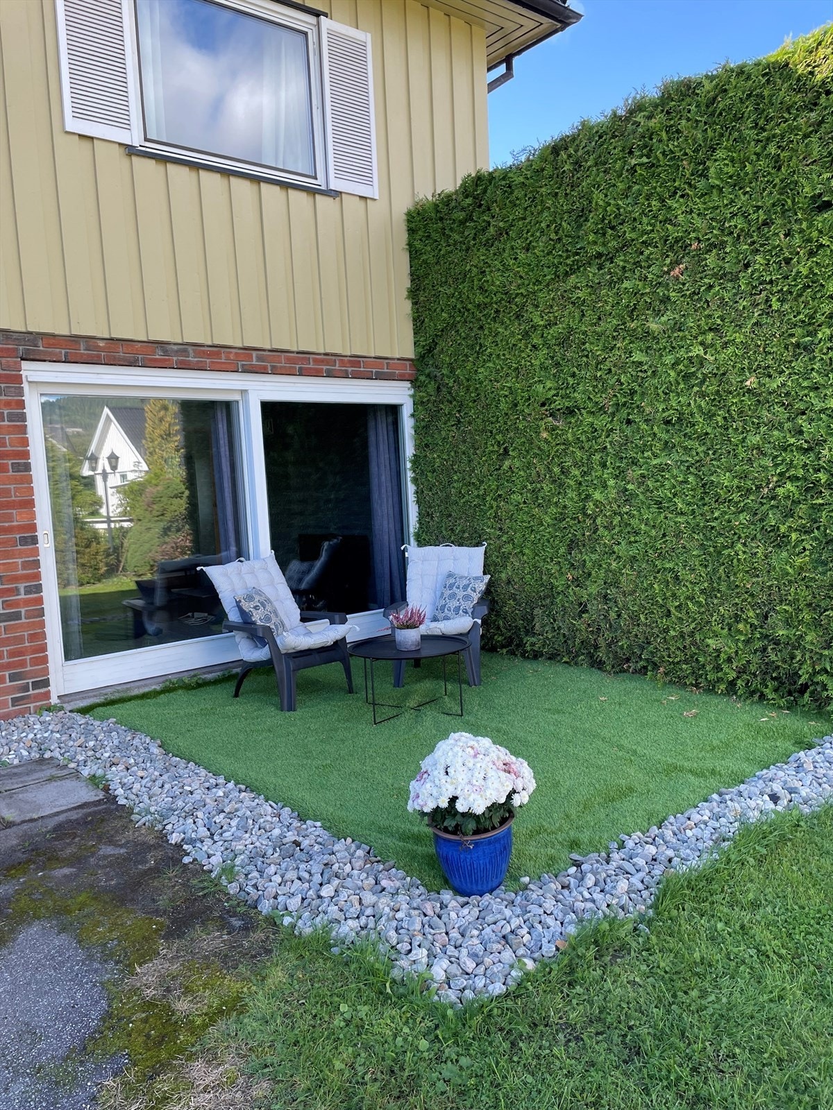Uteplass hybel Galleribilde