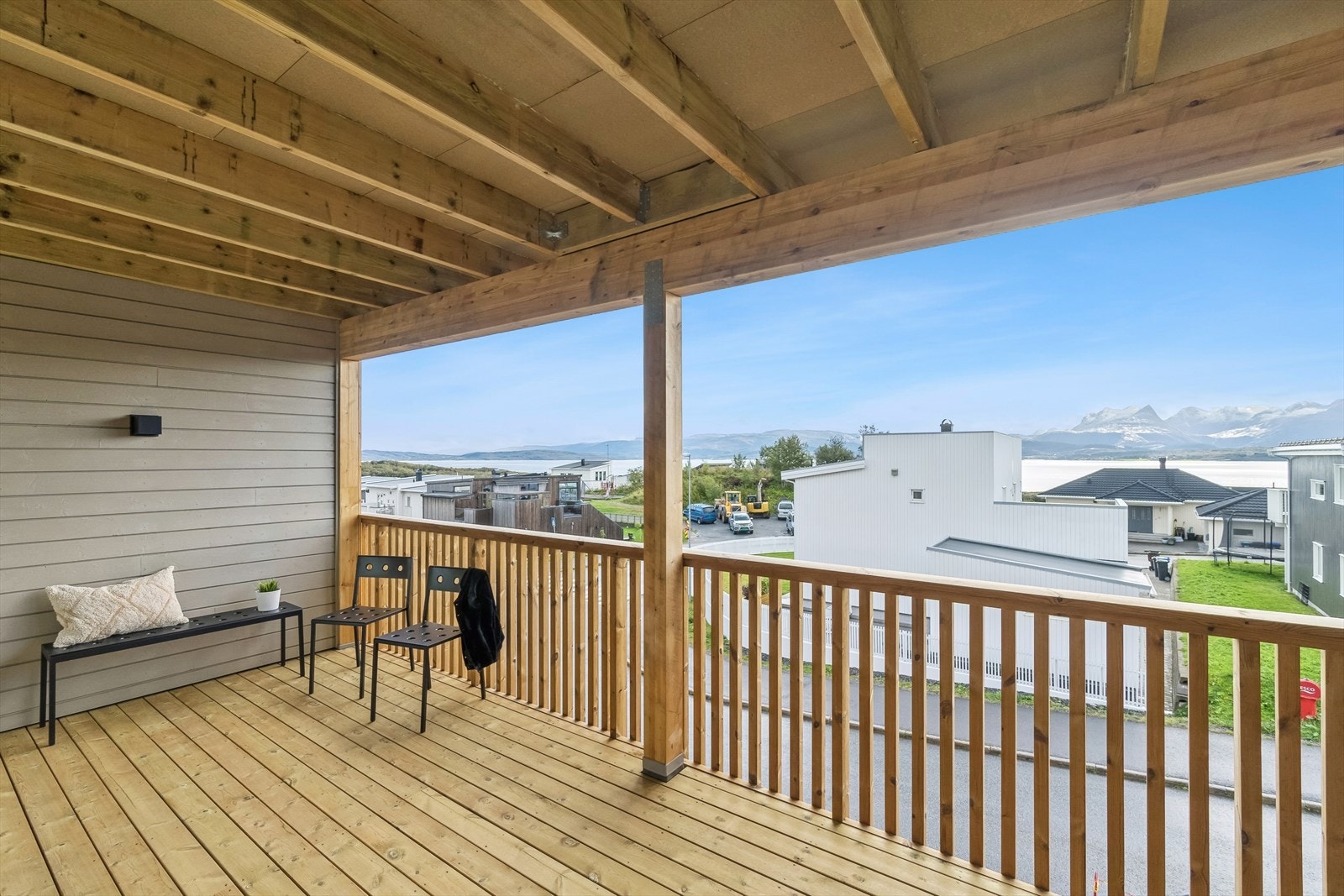 Fantastisk utsikt over Saltfjorden og Børvasstindan Galleribilde