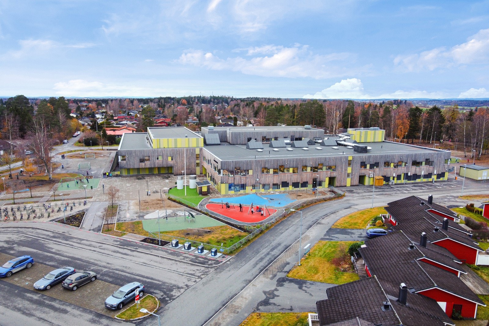 R>ustad skole Galleribilde