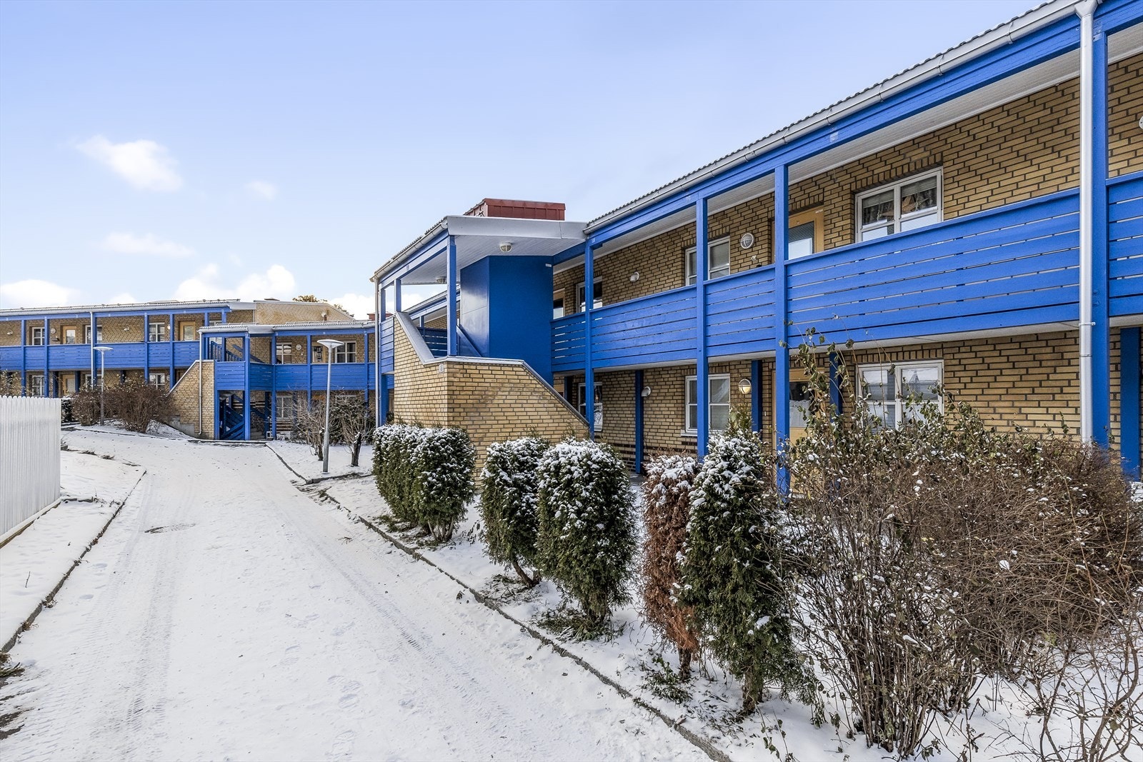 Fasade. Borettslaget består av 267 andeler. Galleribilde