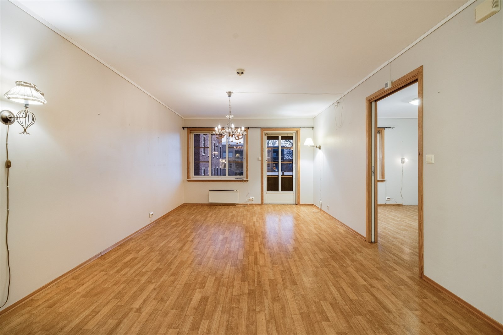 Lys og hyggelig seniorbolig med god planløsning og enkel adkomst via heis. Galleribilde