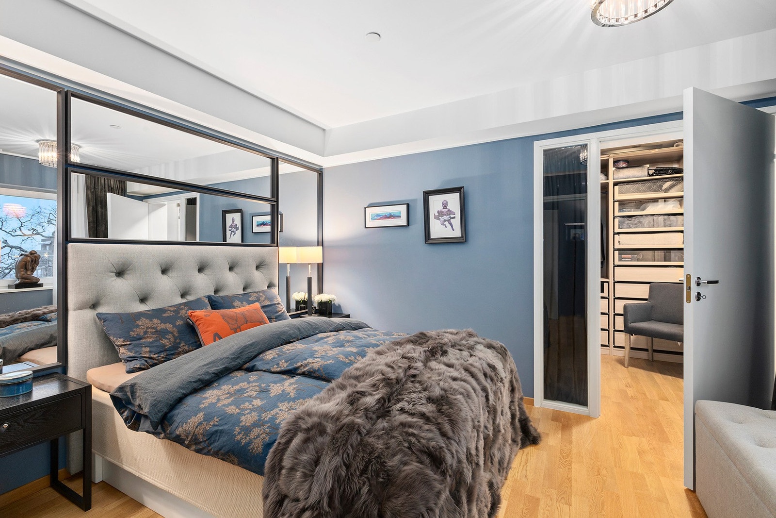 Leilighetens hovedsoverom er på hele 10 kvm. Galleribilde