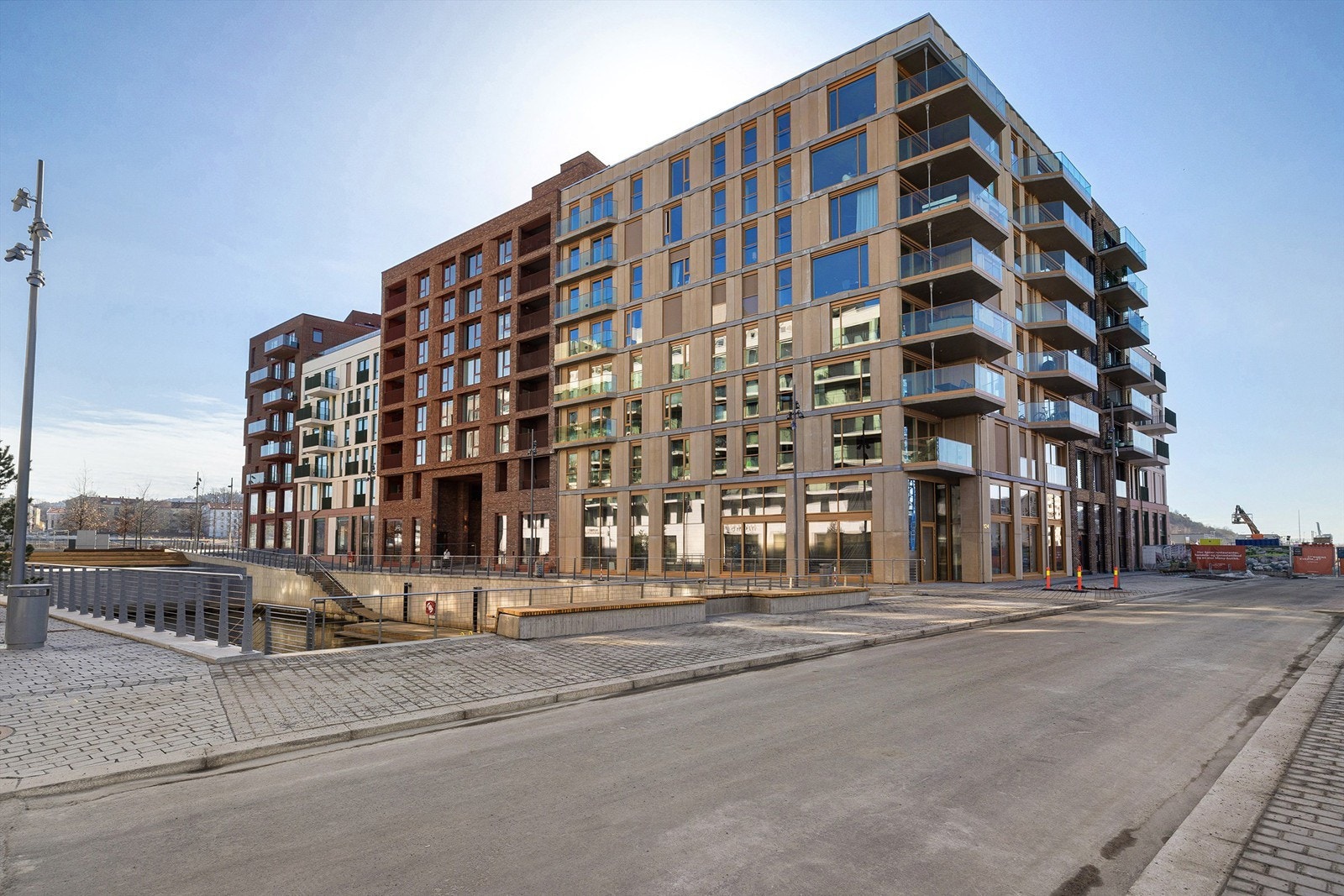 Leiligheten er en del av Eierseksjonssameiet Clemenskvartalet som består av 267 boligseksjoner og 7 næringsseksjoner. Galleribilde