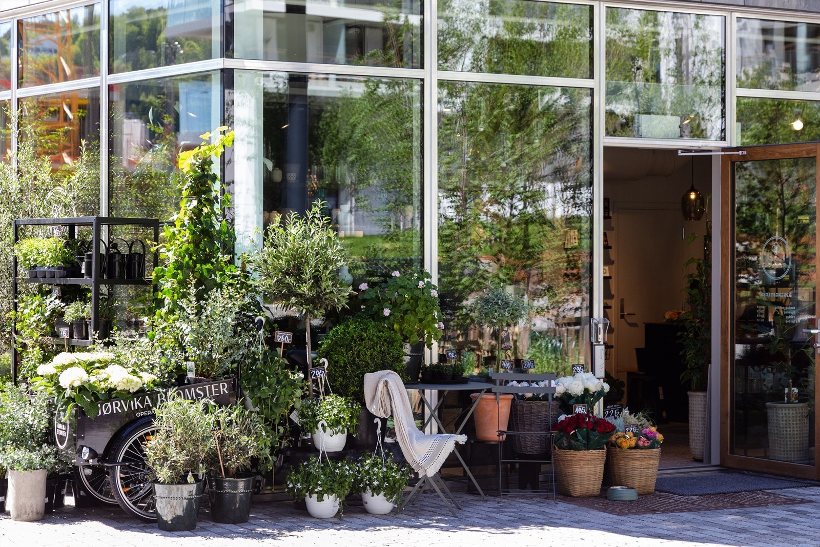 Nabolaget | Bjørvika Blomster er en blomsterbutikk og florist i hjertet av Bjørvika. Galleribilde