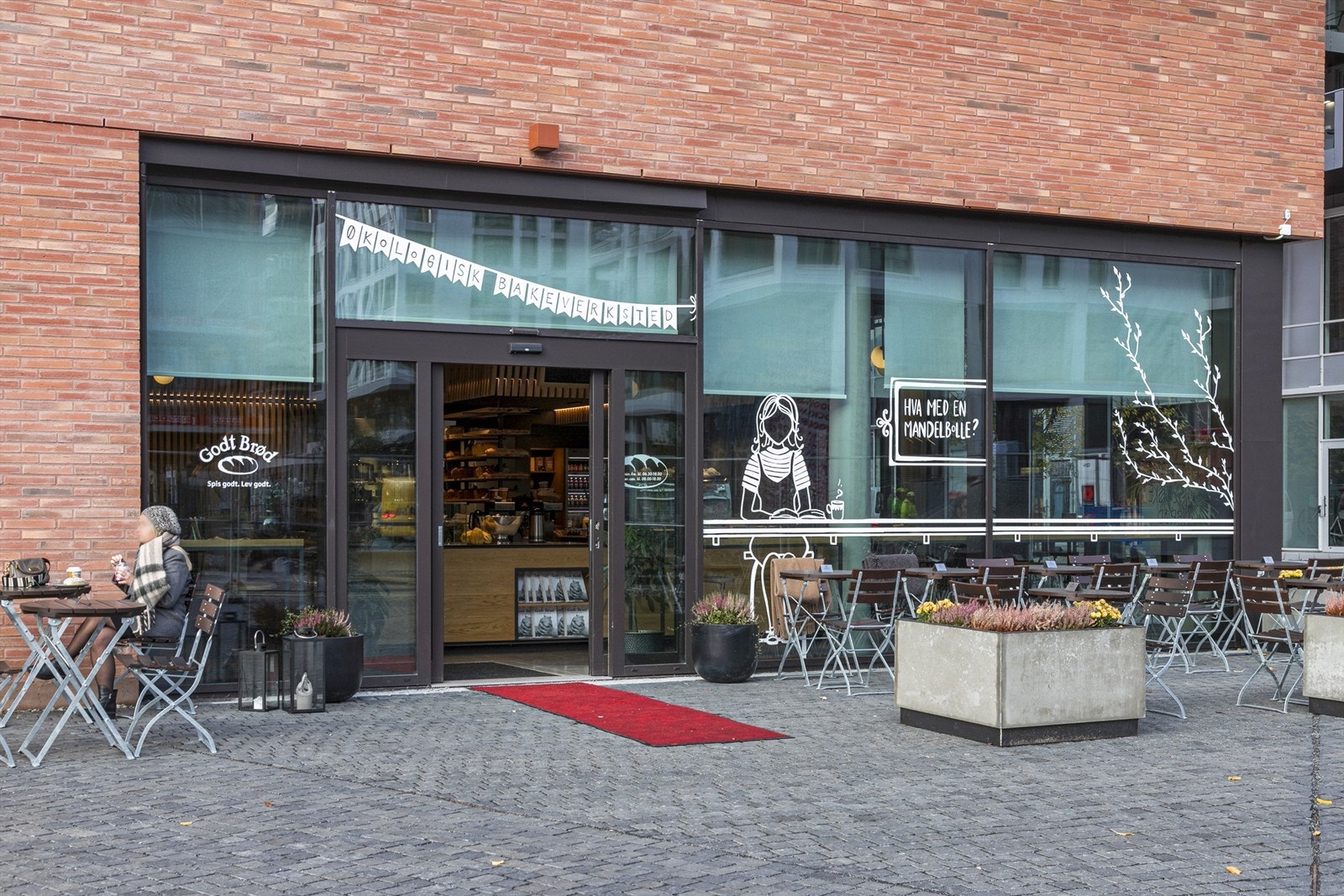 Nabolaget | Godt Brød byr på et stort utvalg av økologiske boller, kaffe, brød, sandwicher og mye mer godt. Galleribilde