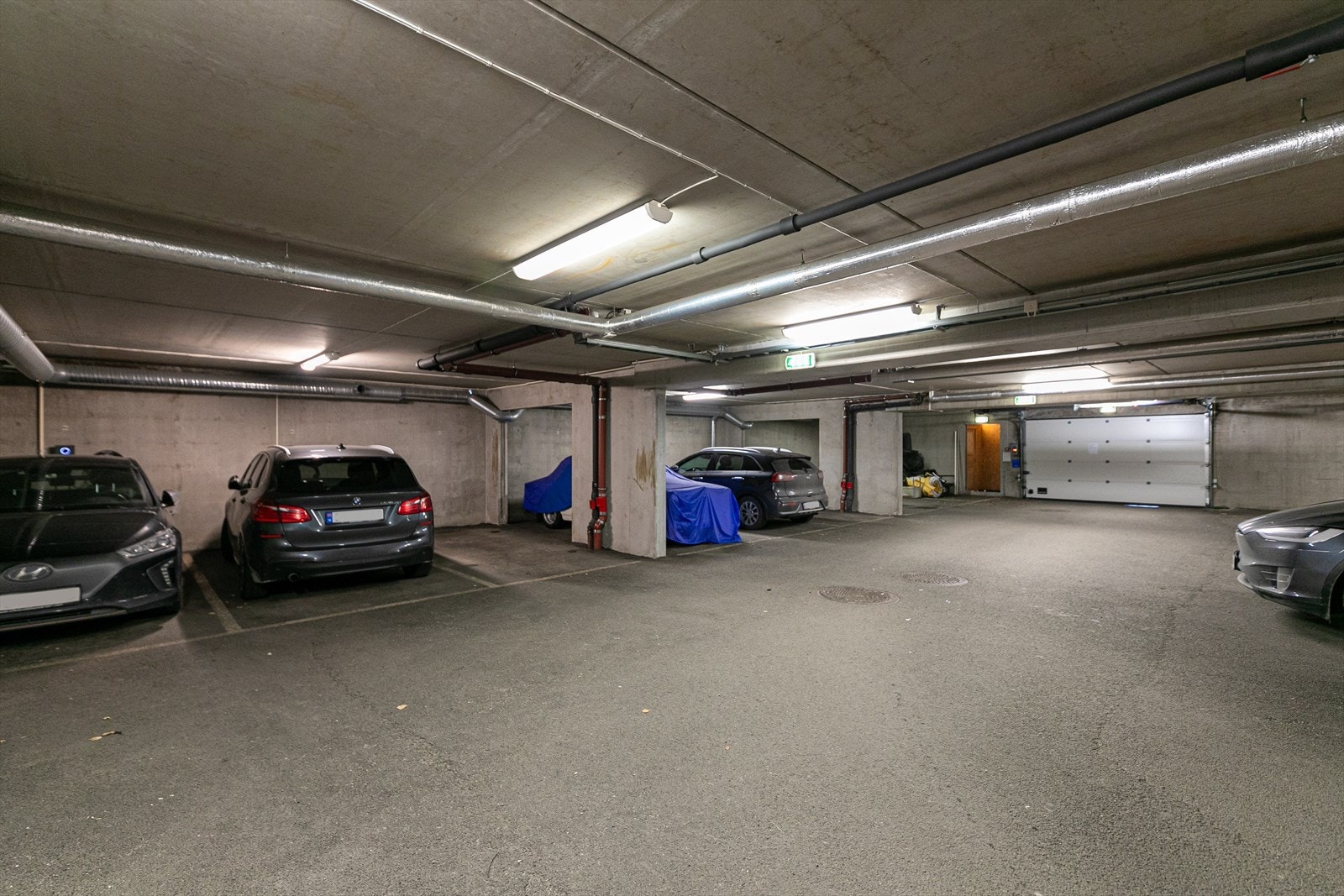 Leiligheten medfølger garasjeplass. Galleribilde