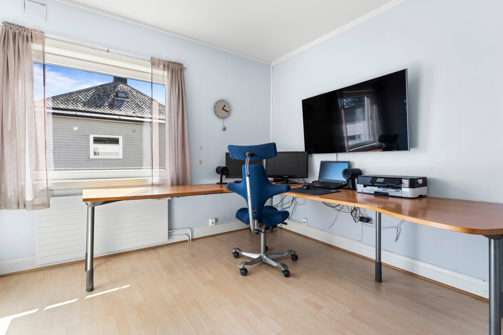Soverom nr 3 er i dag brukt som hjemmekontor Galleribilde