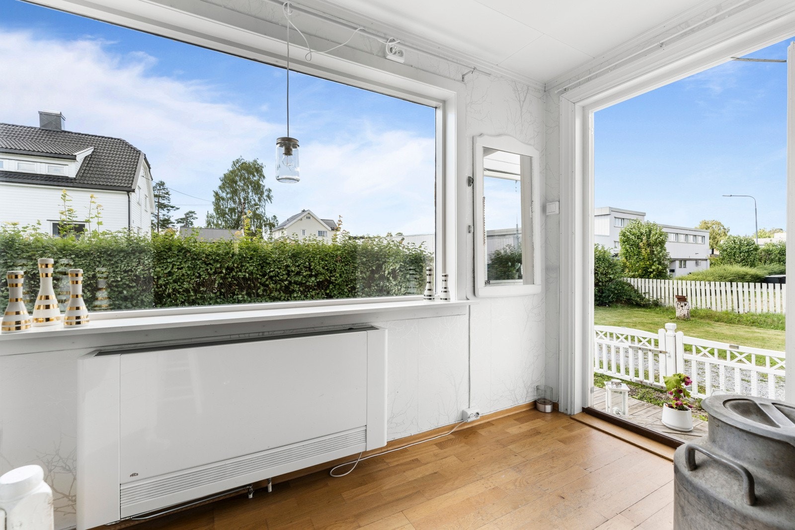 Utgang fra stuen til hagen/plattingen Galleribilde