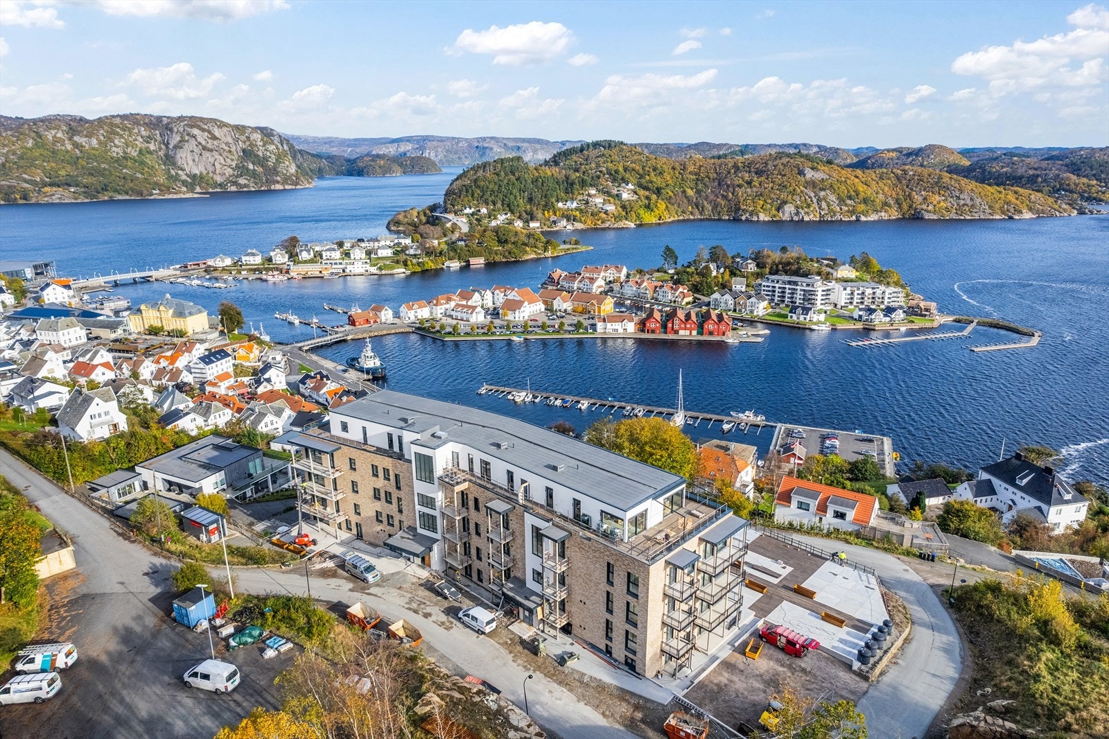 Byens beste beliggenhet med en utsikt som tar pusten fra de fleste.. Galleribilde