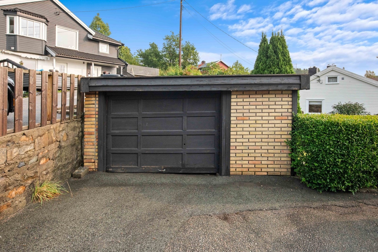 Garasje. Galleribilde