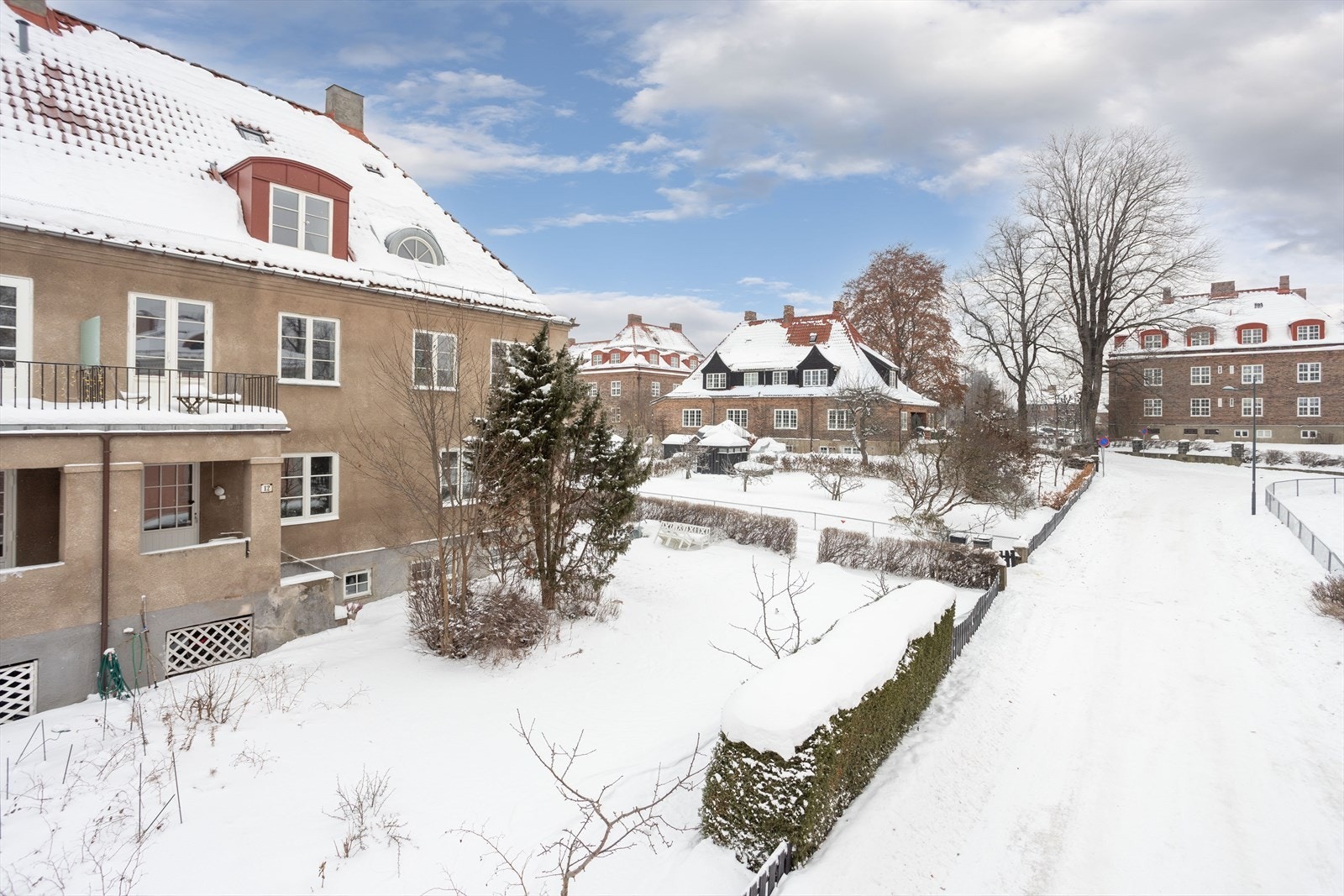 Velkommen til Vålveien 12. Galleribilde