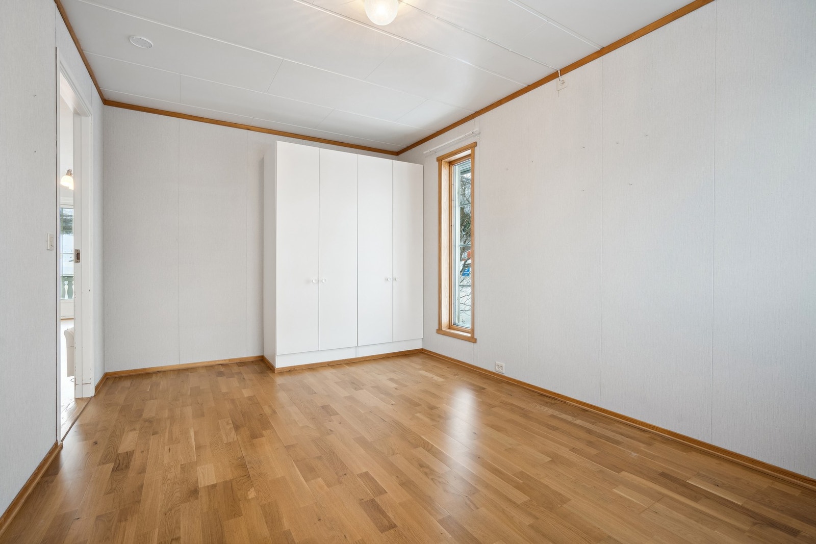 Godt med plass til garderobe. Galleribilde