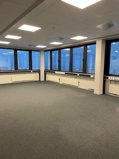 Romslig kontorlandskap Galleribilde