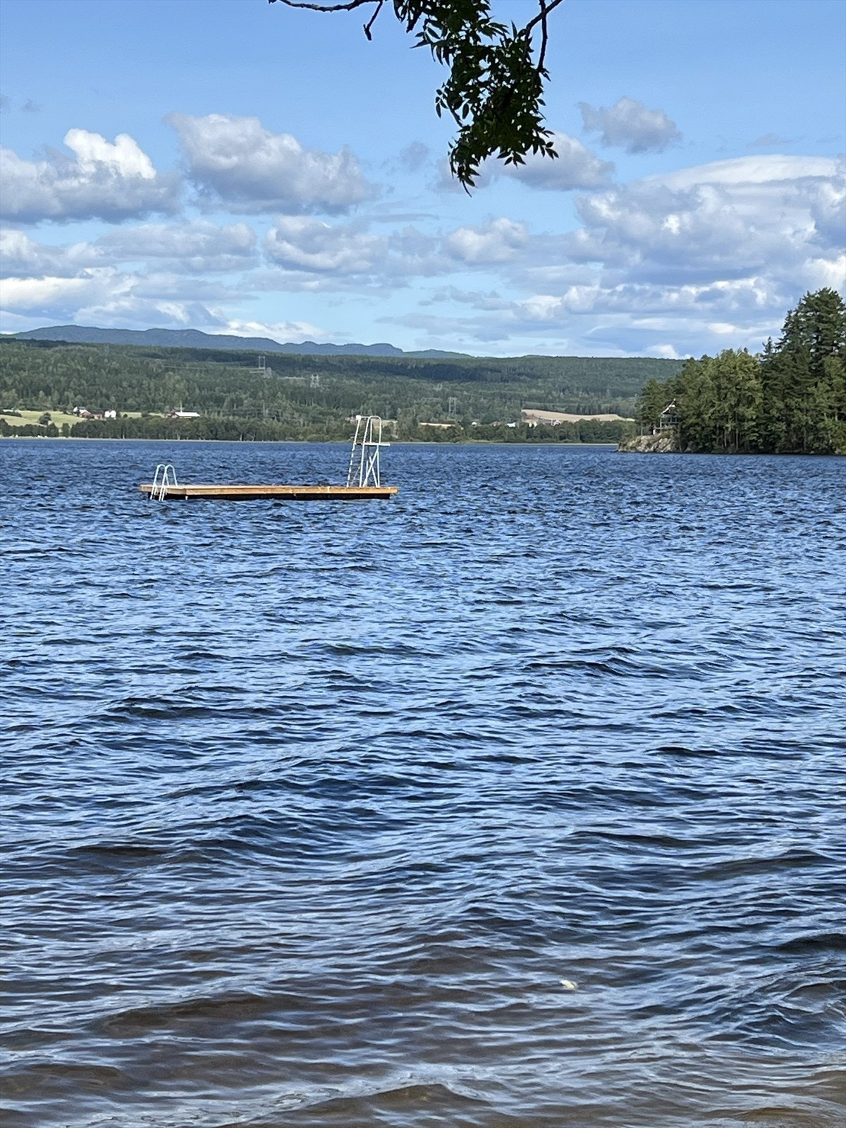 Flytebrygge ved Sundhaugen Galleribilde