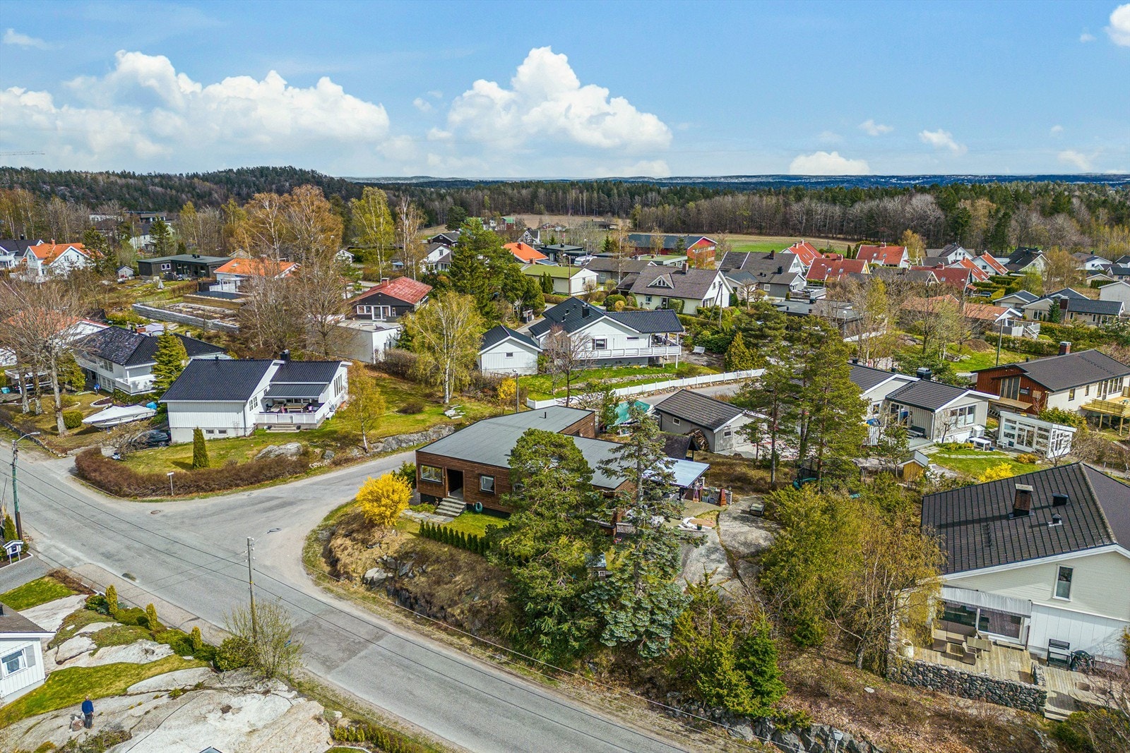 Mosserød barneskole ligger under 2 km fra boligen. Galleribilde