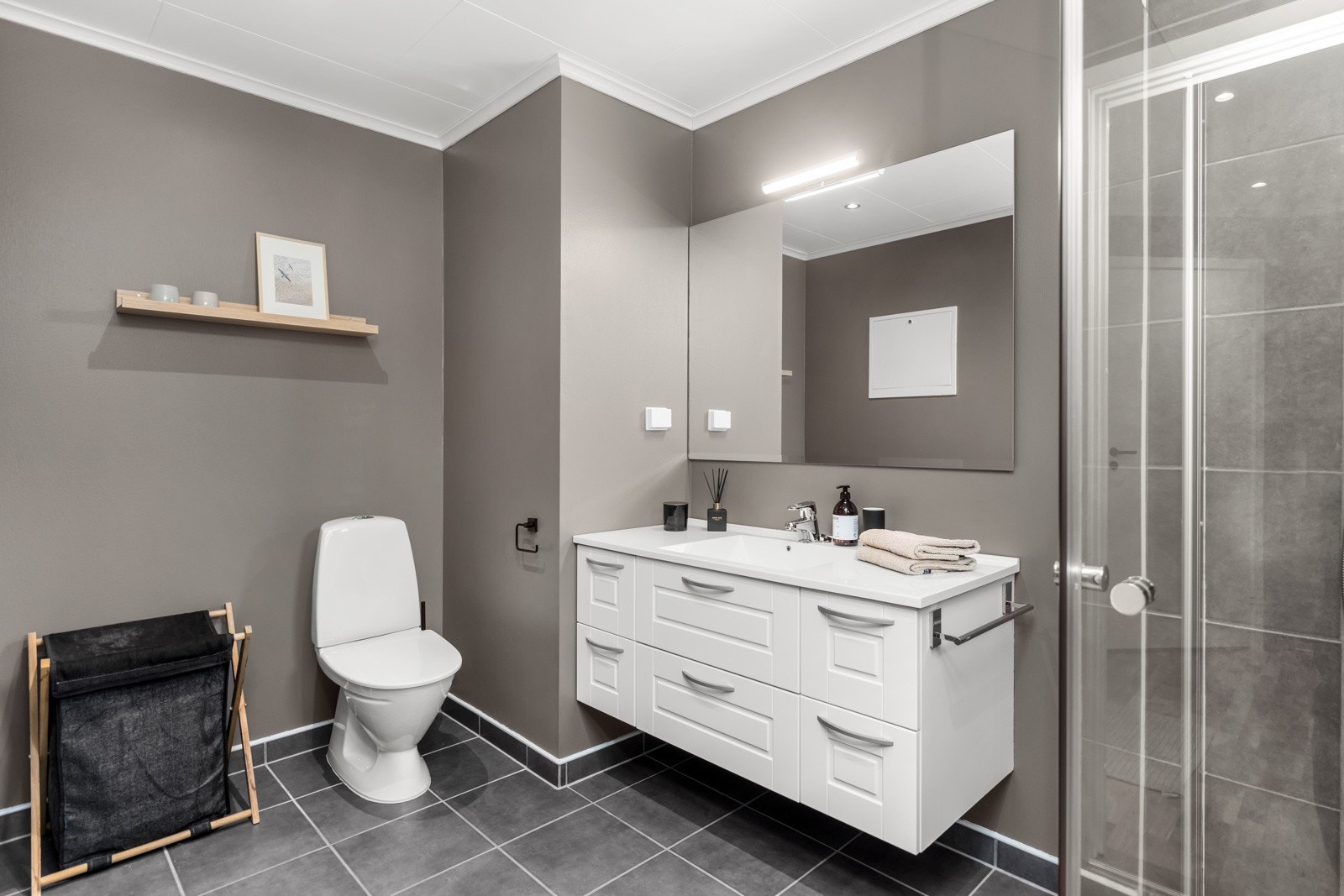 4892485_1-elbekb1.jpg Galleribilde