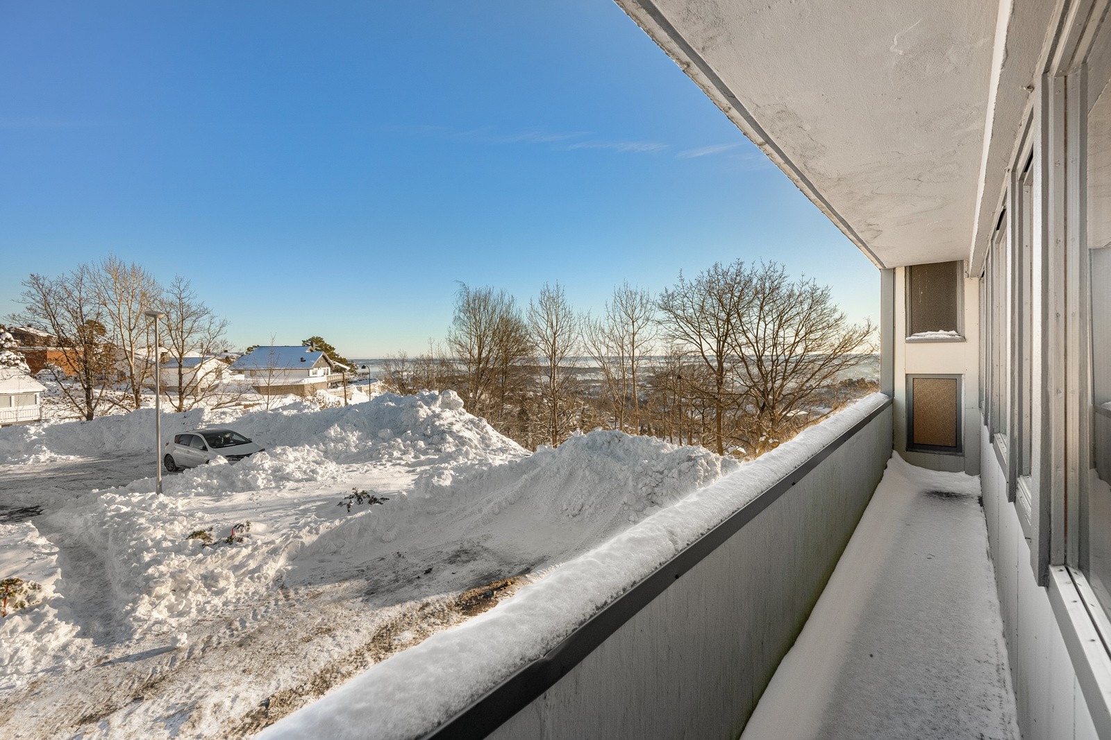 Balkong #2 (framside), utgang fra soveom Galleribilde