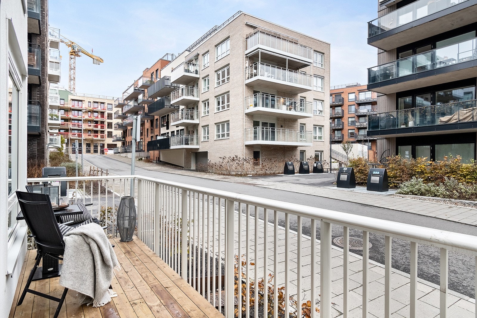 Leilighetens balkong er øst- nordøstvendt på 8 kvm. Galleribilde