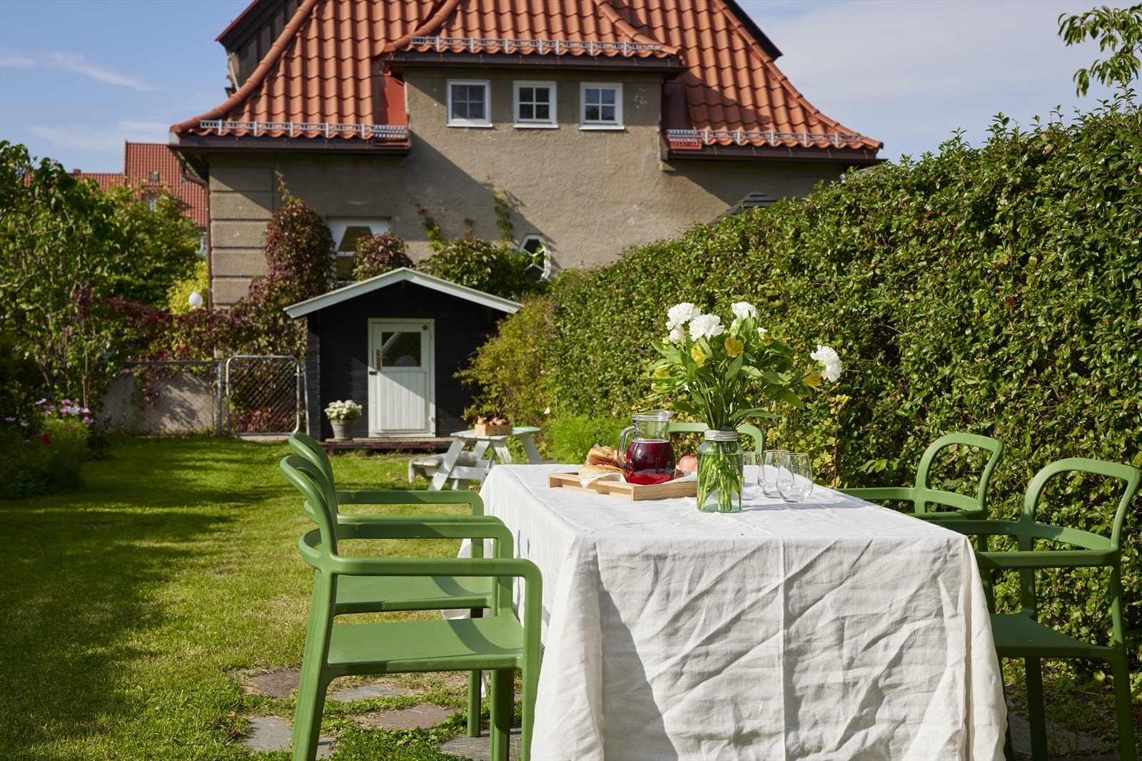 der finner man også blomsterbutikk og Kolibri kolonial som kan by på byens beste råvarer Galleribilde