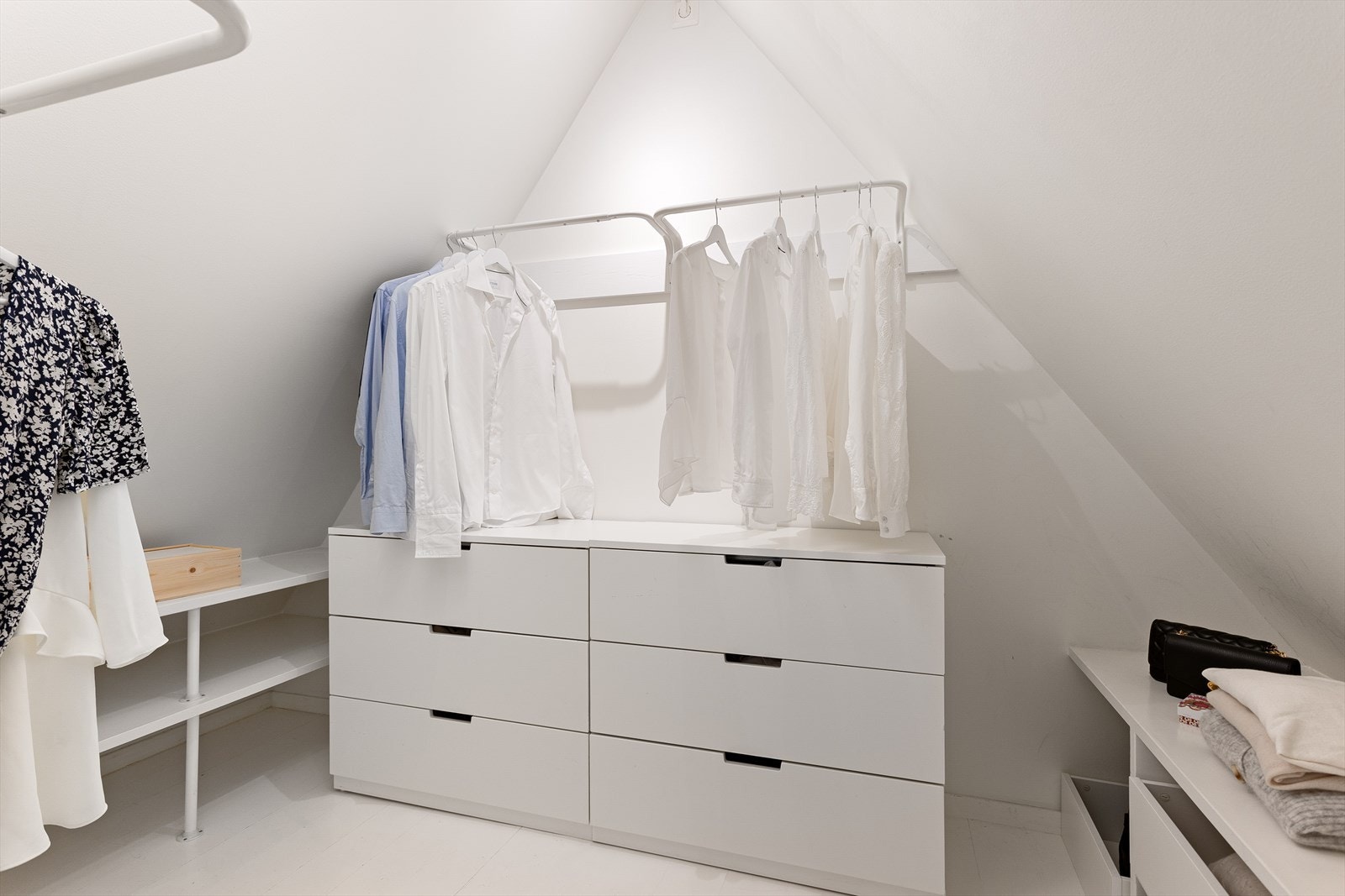 Her er det godt med plass i plassbygde løsninger Galleribilde