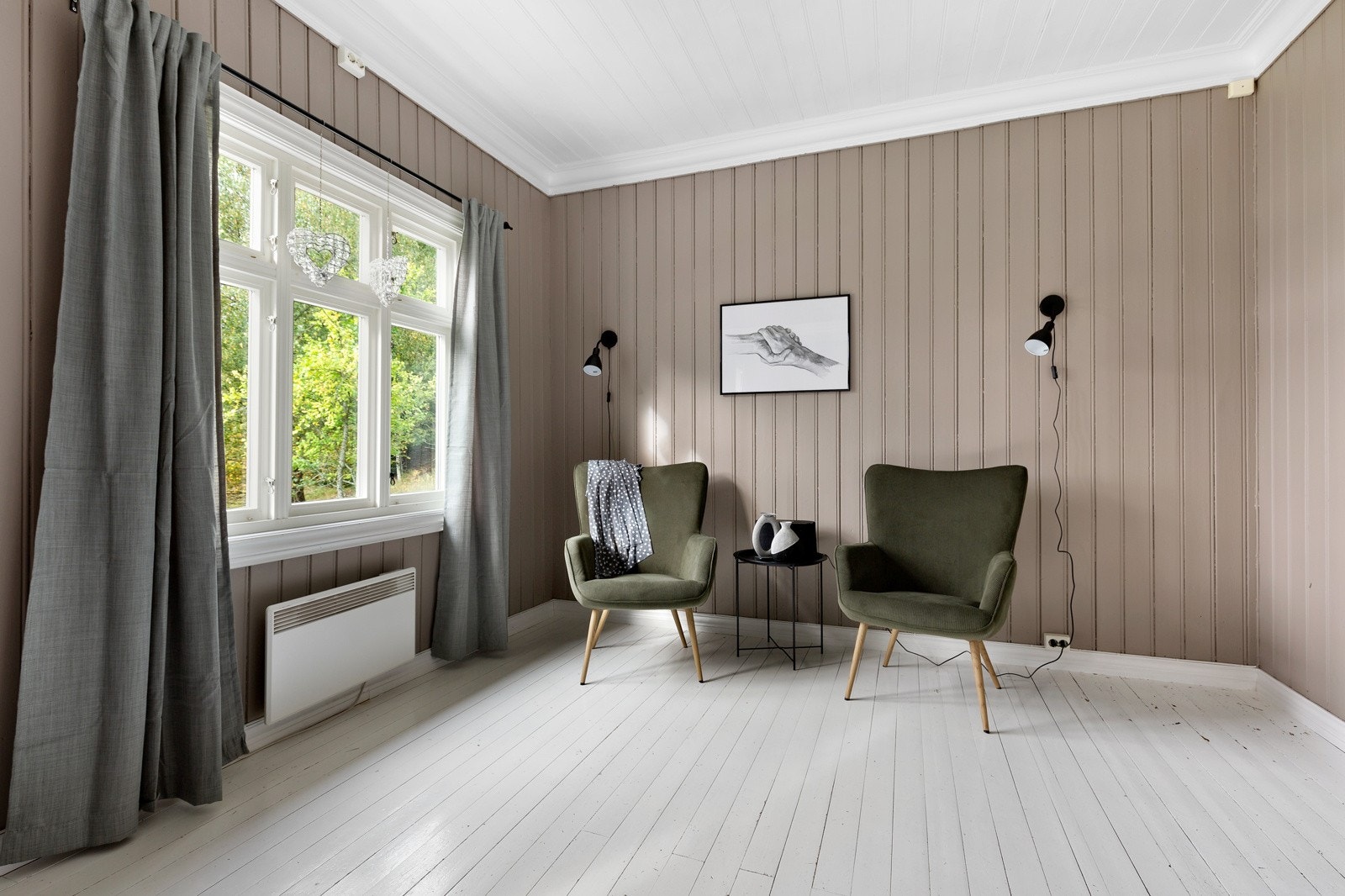 Gode vindusflater gir godt med lys inn i rommet! Galleribilde
