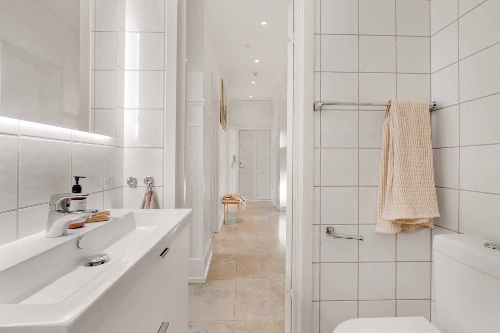 Badet oppleves delikat og velholdt. Galleribilde