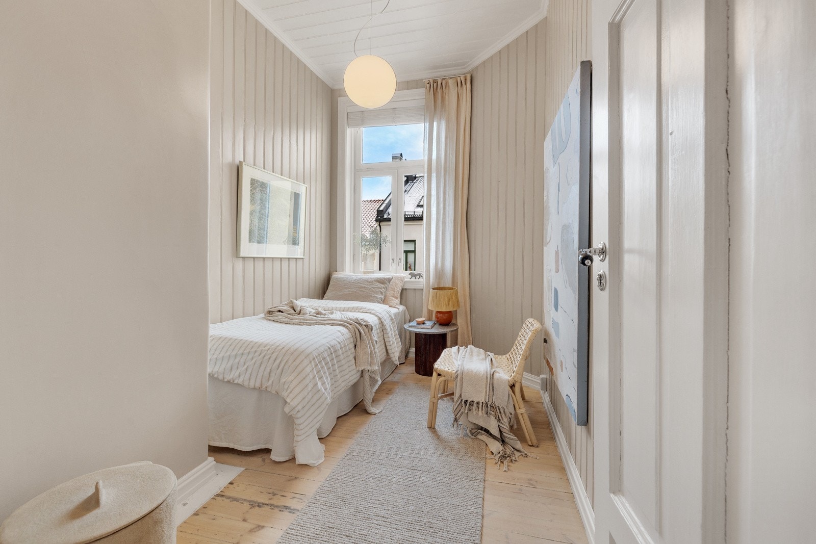 Soverom 2 & 3 er også av fin størrelse med god plass til seng, skap/kommode og eventuelt en liten kontorpult. Galleribilde