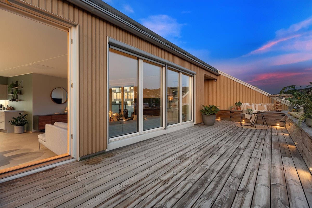 Like flott er det også på takterrassen! Varme sommerkvelder kan nytes i godt selskap. Galleribilde