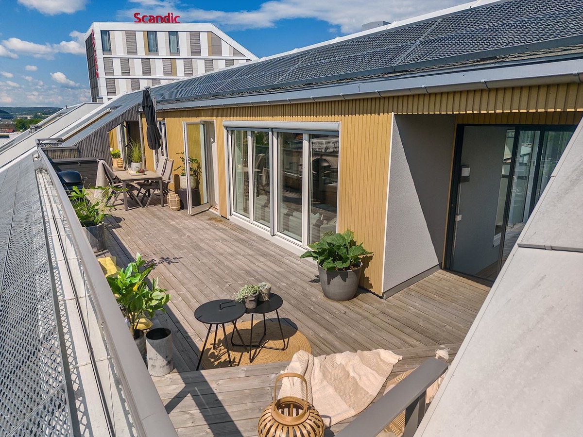 Takterrassen vender mot vest og byr på flotte solforhold. Galleribilde
