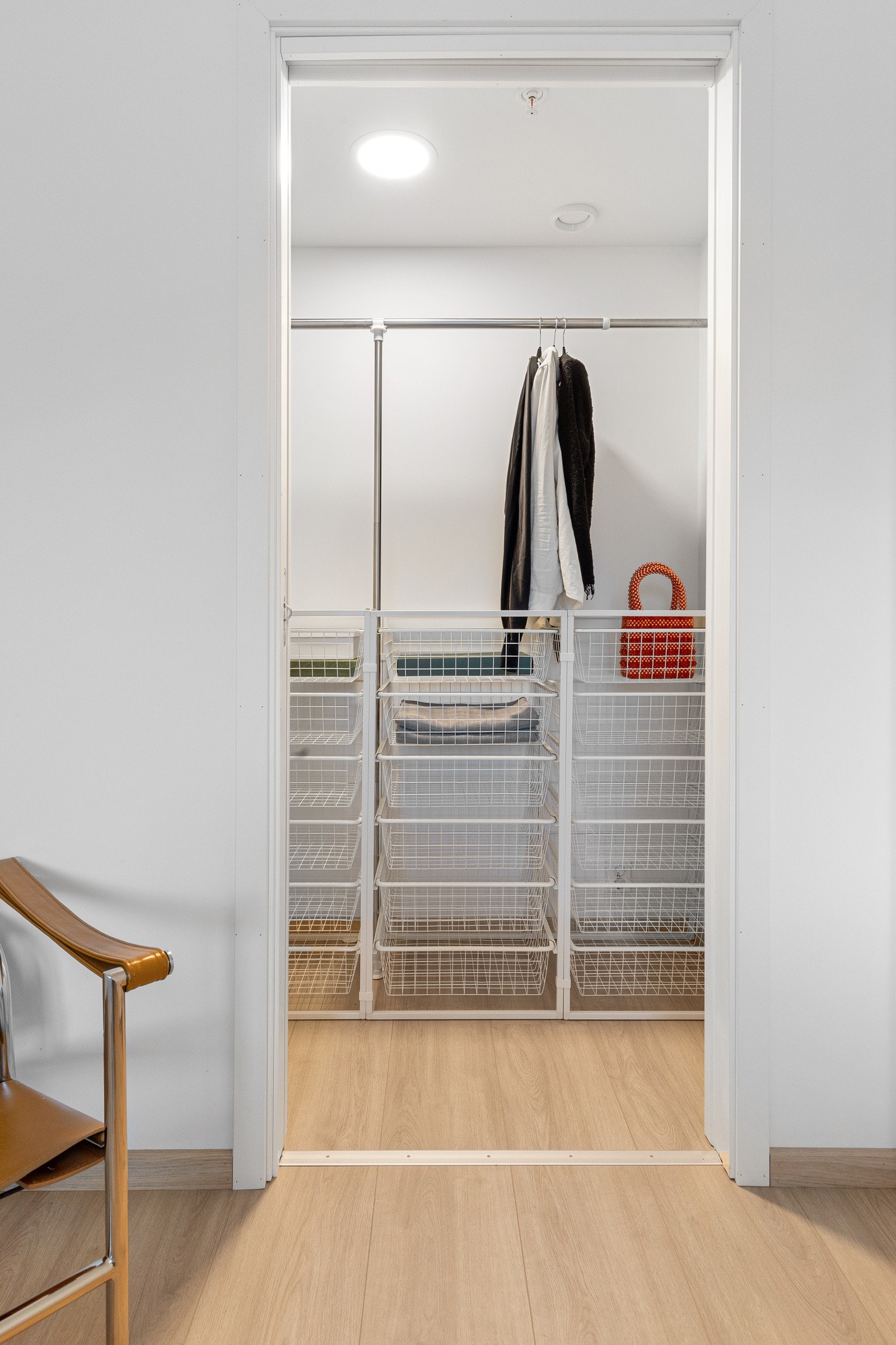 Garderoberom/walk-in closet. Galleribilde