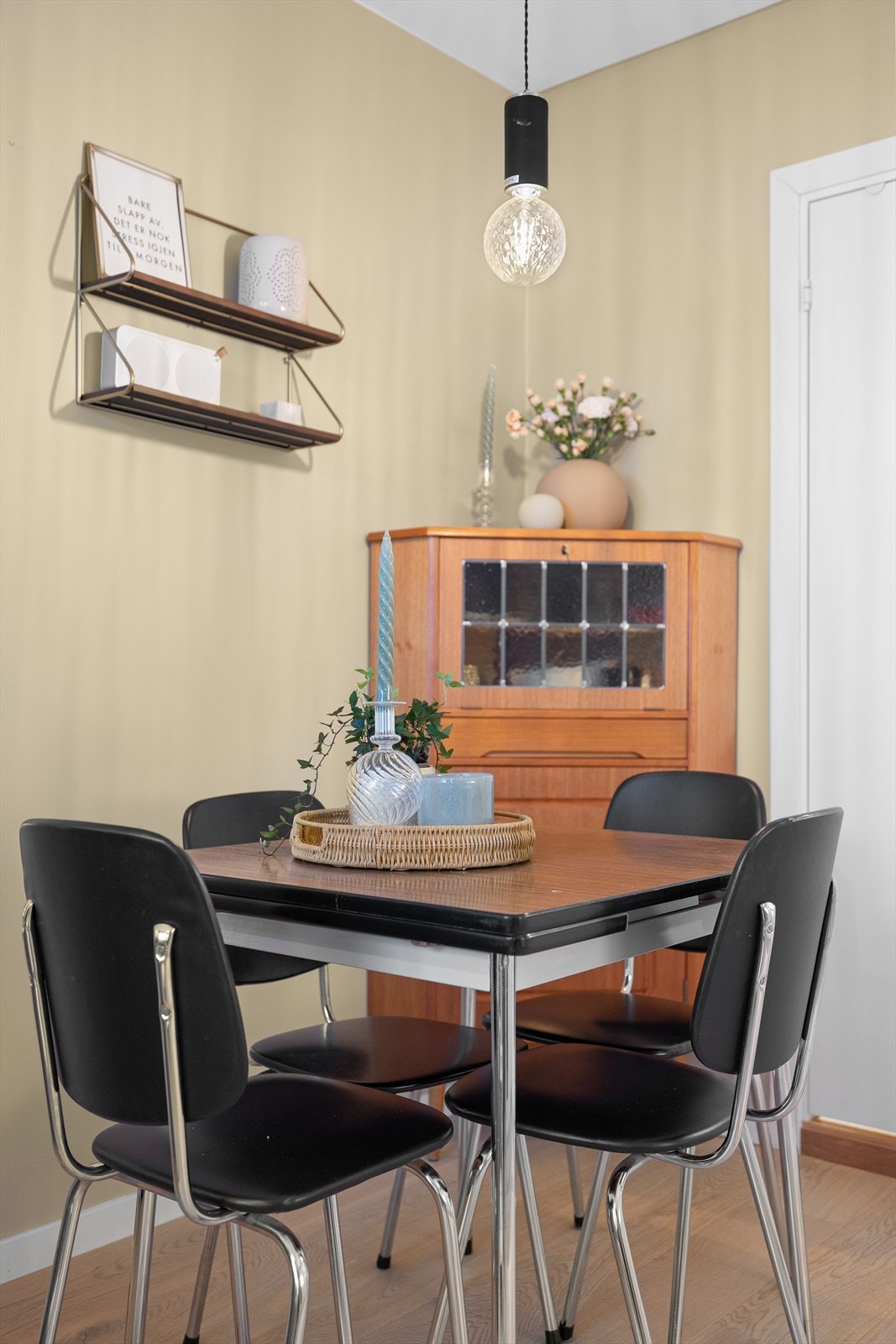 Varmtvann, tv og internett er inkl. i felleskostnadene Galleribilde