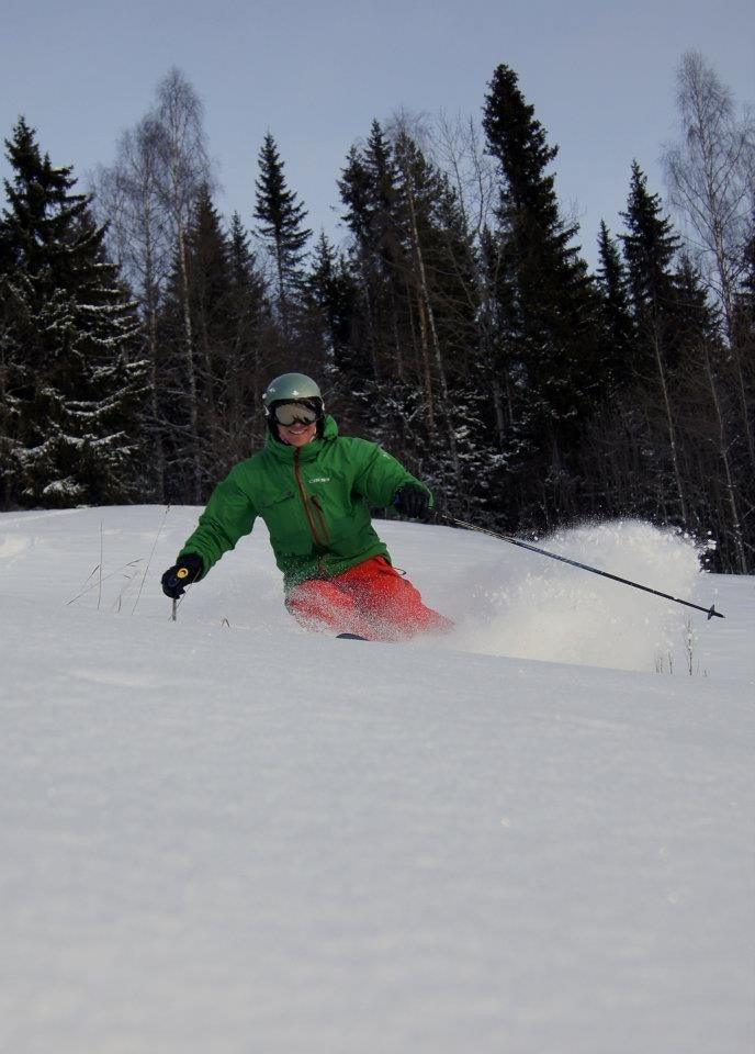 Bilder fra Valdres Alpinsenter - det er ski inn/ut fra hytta/tomta Galleribilde