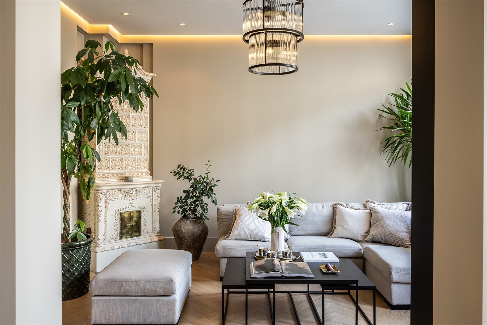 I stuen er det en nydelig original "Svenskeovn" som sprer om seg med både varme og hygge Galleribilde