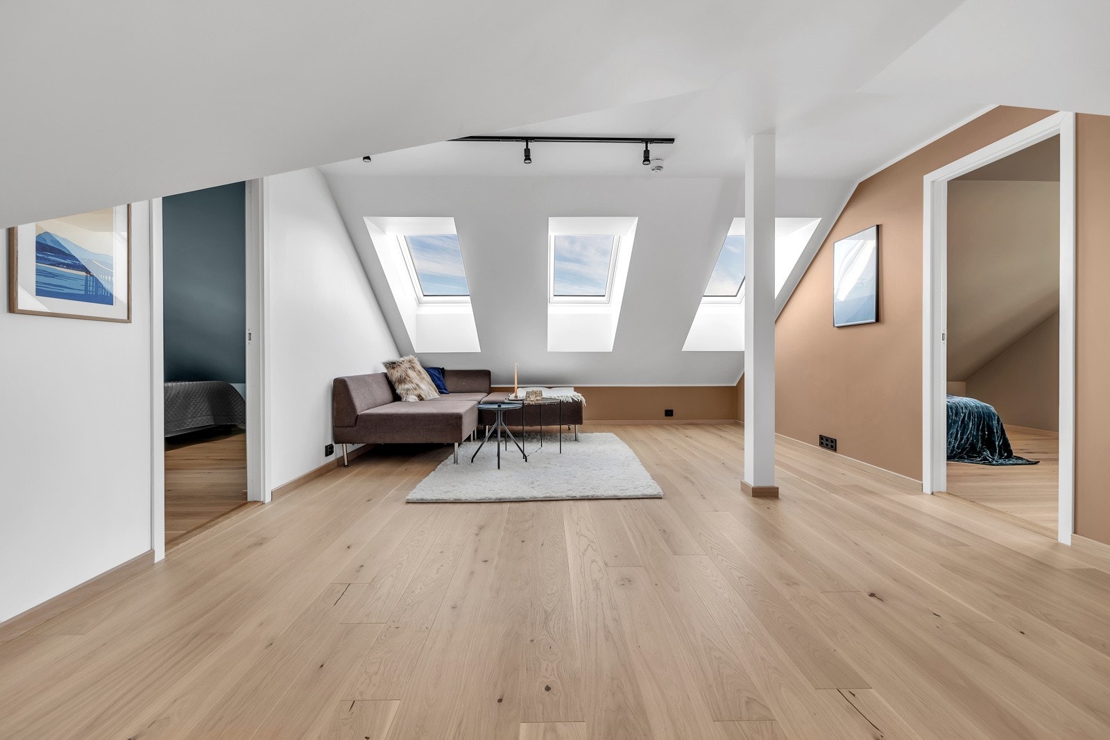 I 3.etg er det gang, loftstue og 3 soverom Galleribilde