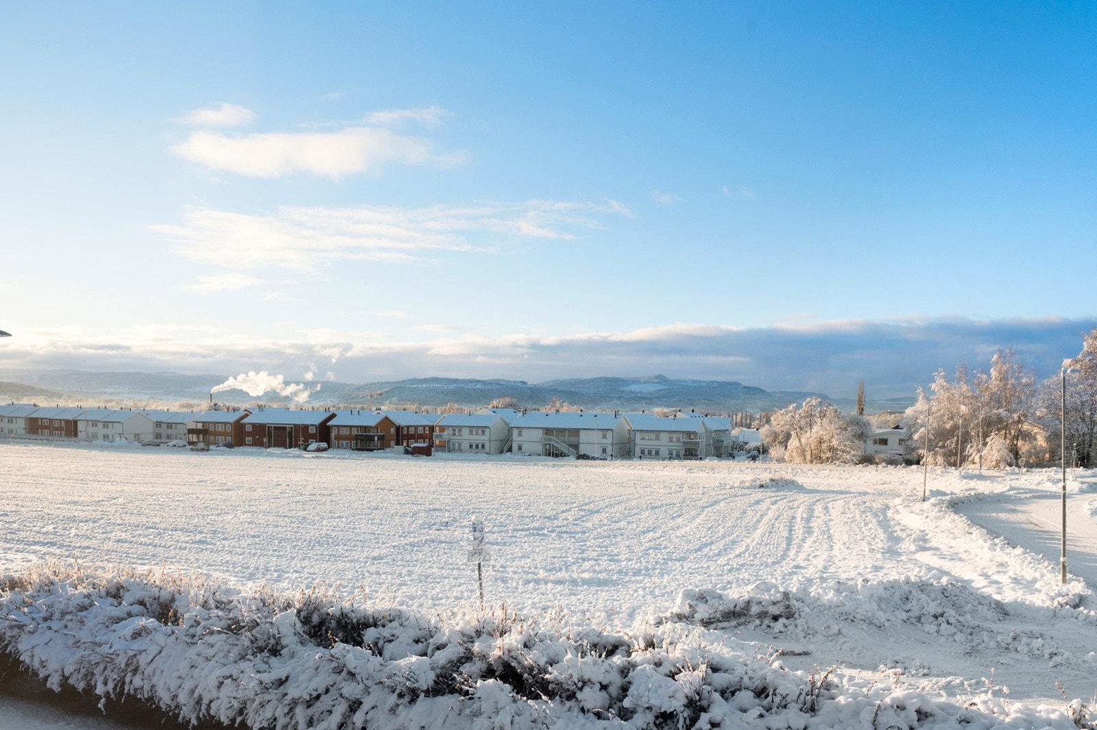En moderne og praktisk 3-roms selveierleilighet i 2. etasje beliggende i et svært rolig og barnevennlig område ved Fosslia. Galleribilde