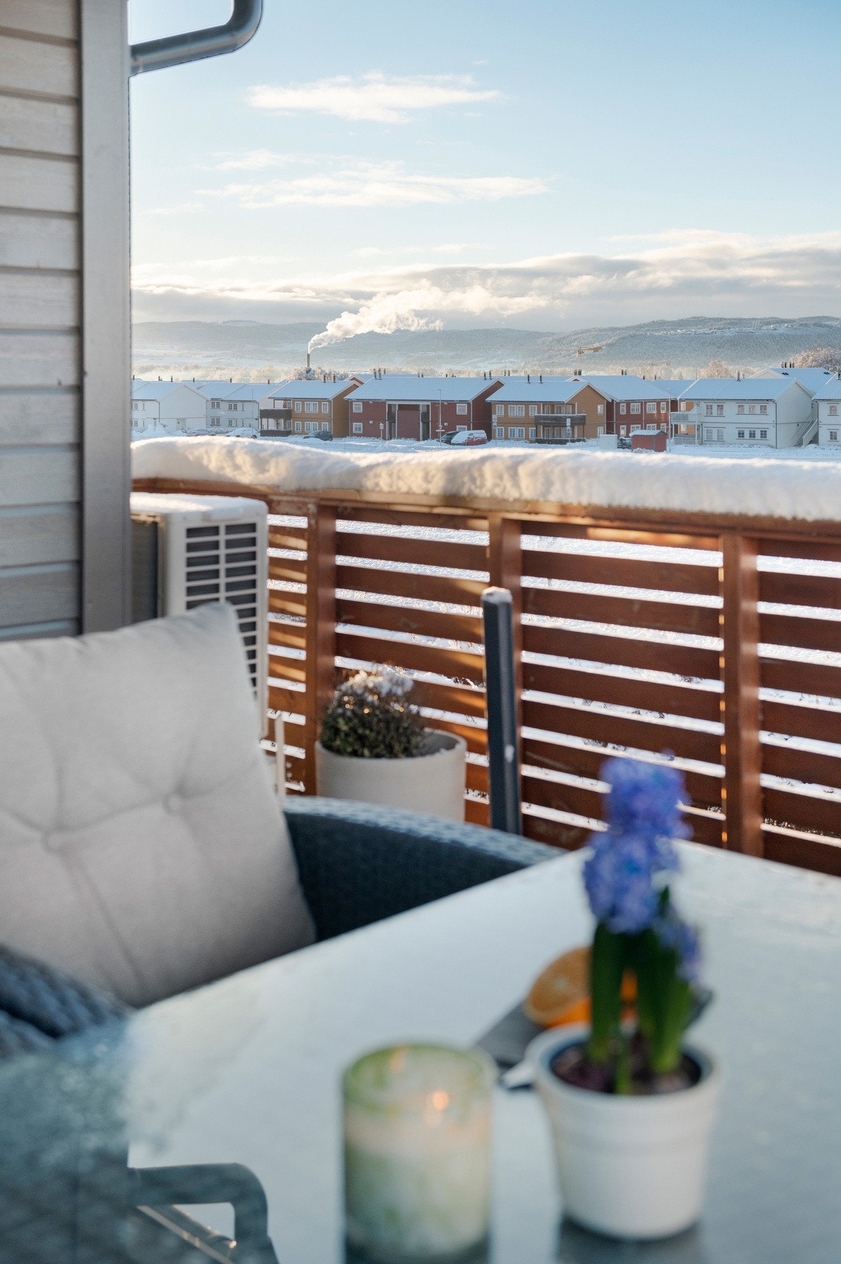 Den vender også ut mot åpent landskap som gir en fin frihetsfølelse. Galleribilde