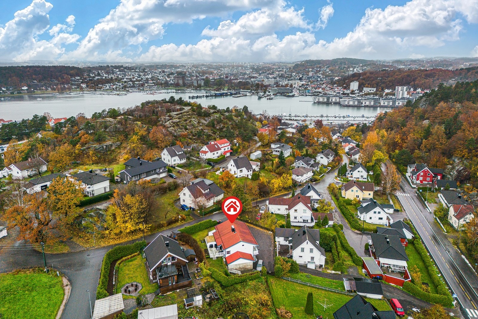 Det er gode tur, frilufts og rekreasjonsmuligheter med gangavstand fra boligen. På Vesterøya finner du flotte turområder for hele familien. Galleribilde