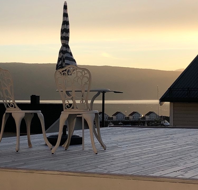 Utsikt mot sjøen fra takterrassen, privat bilde Galleribilde