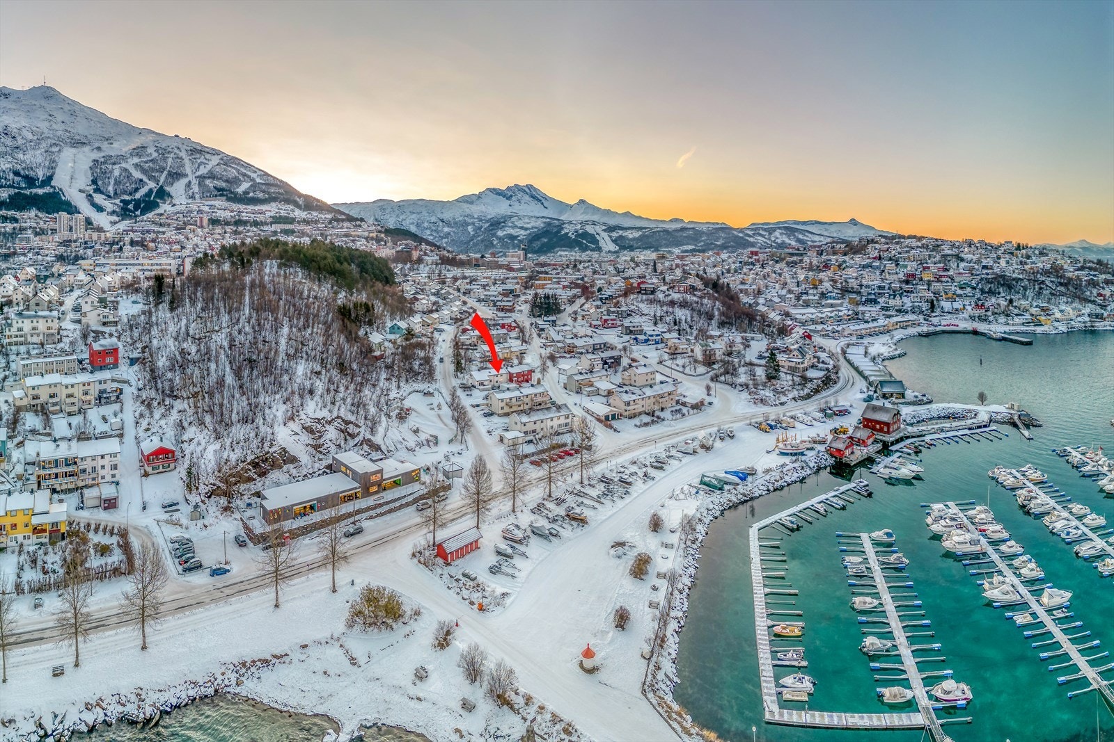 Furuveien 29 har en flott beliggenhet Galleribilde