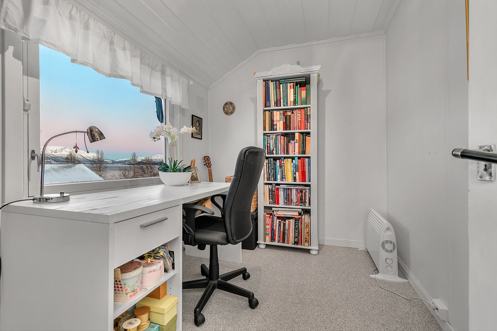 Soverom/Kontor i 2. etasje Galleribilde