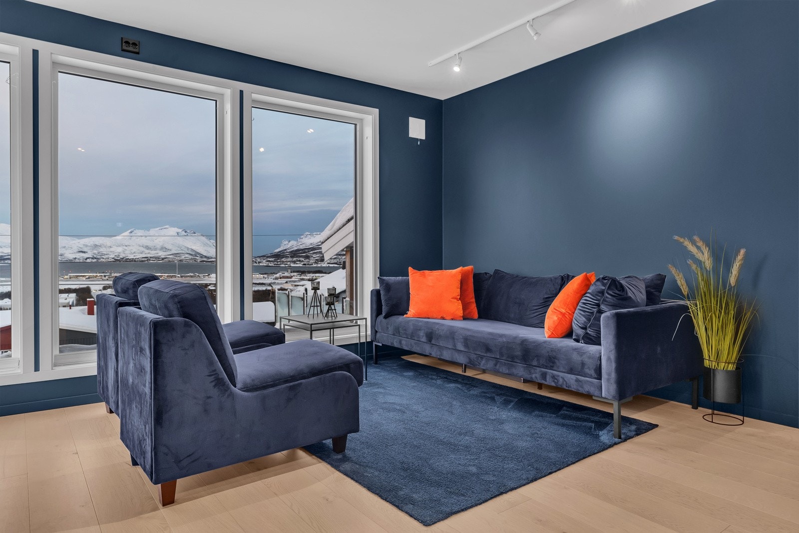 Her finner du plass til både daglig- og spisestue Galleribilde