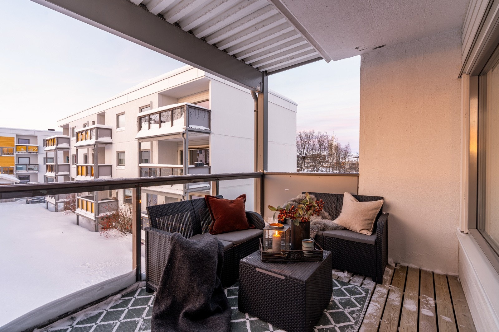 Her er det også god plass for utemøbler og feks grill. Galleribilde