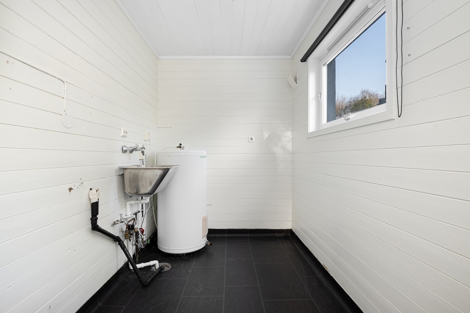 Vaskerom Galleribilde