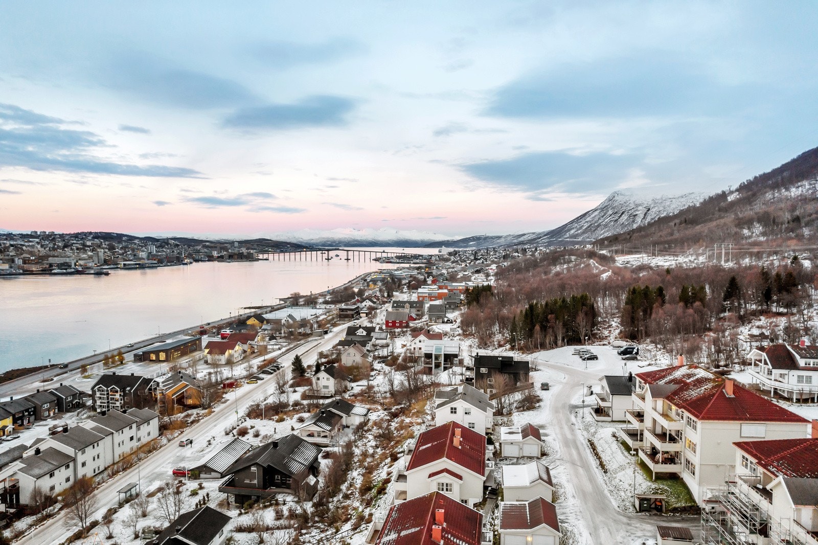 Sakvåsen 12 er plassert i et rolig og veletablert boligområde Galleribilde