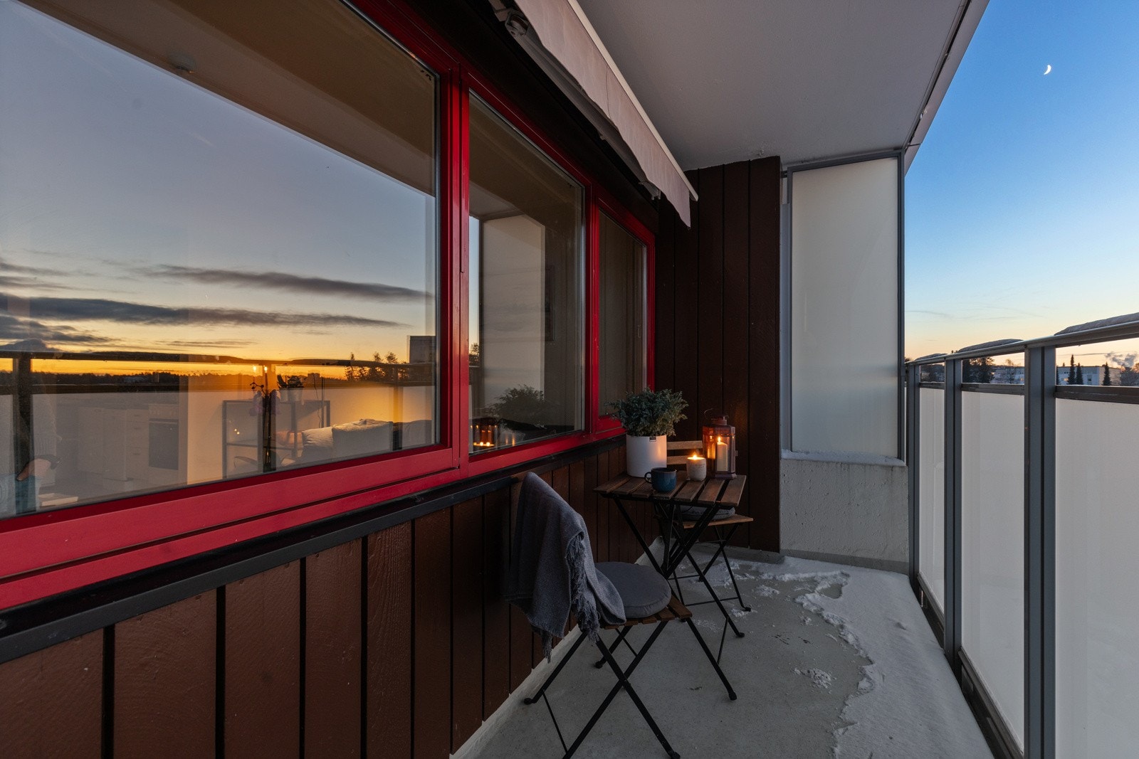 Balkongen er på 6 m² og har gode solforhold. Galleribilde
